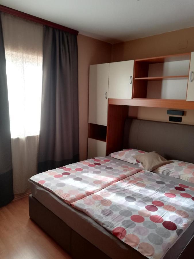 Apartmani Danijela Tomicic Lopar Ngoại thất bức ảnh